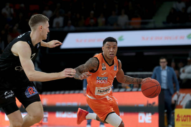 也为球队注 也为球队注